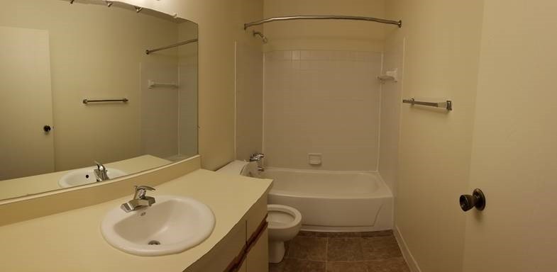 Polo Club Apartments Image 6