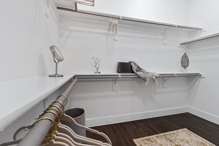 Reveal Skyline Image 33