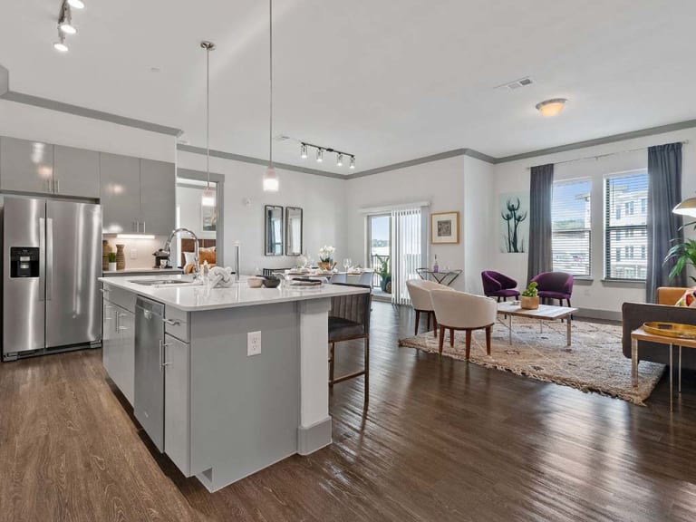 Reveal Skyline Image 34