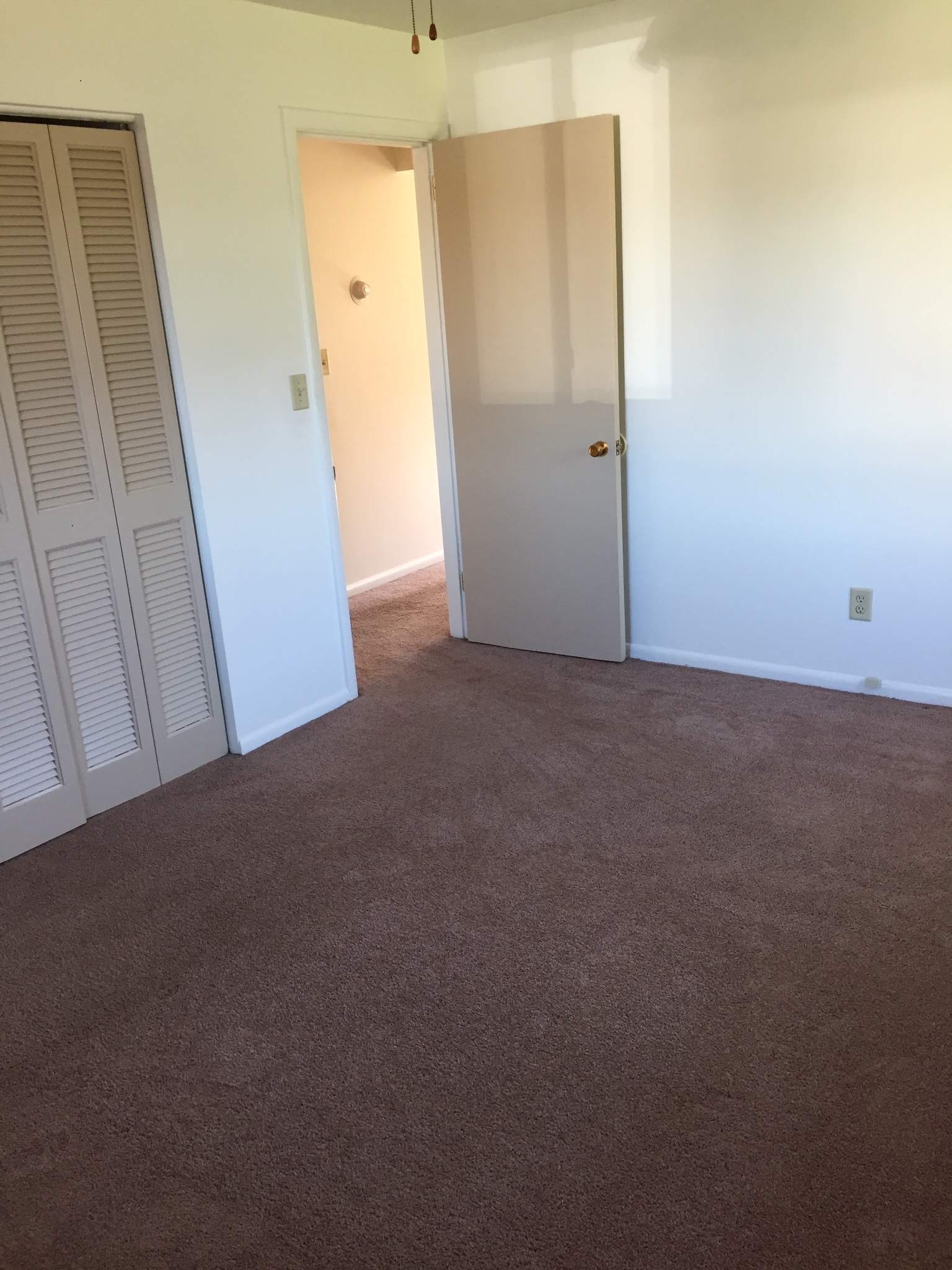 Courtyard Village Apartments Image 5