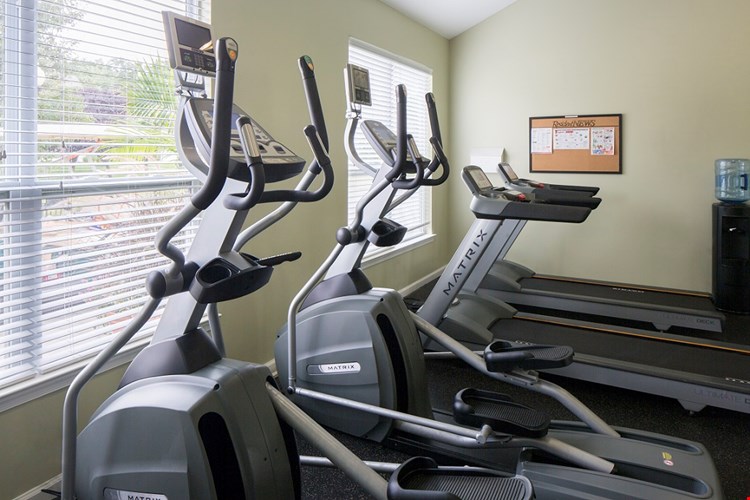 Brook View Apartment Homes Image 7