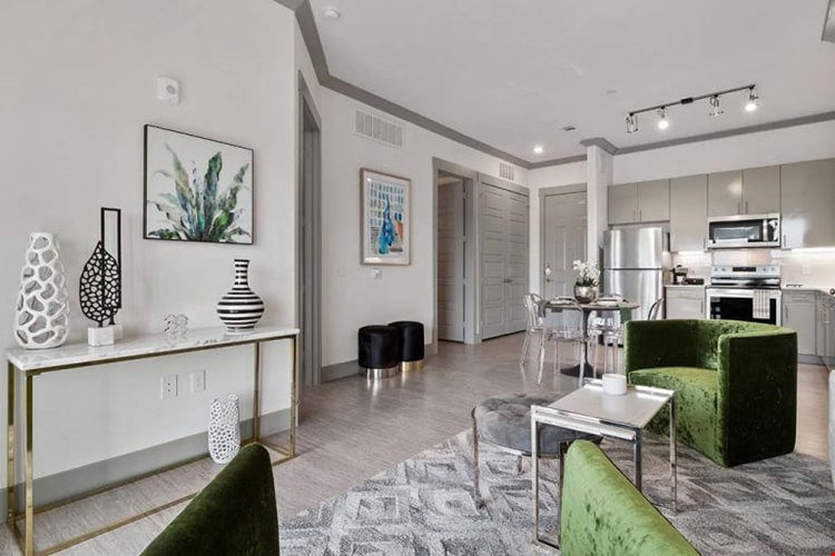 Reveal Skyline Image 26