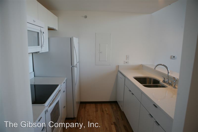 4130 Commerce Street Image 3