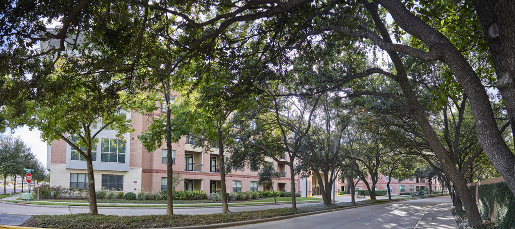 Camden Plaza Image 28