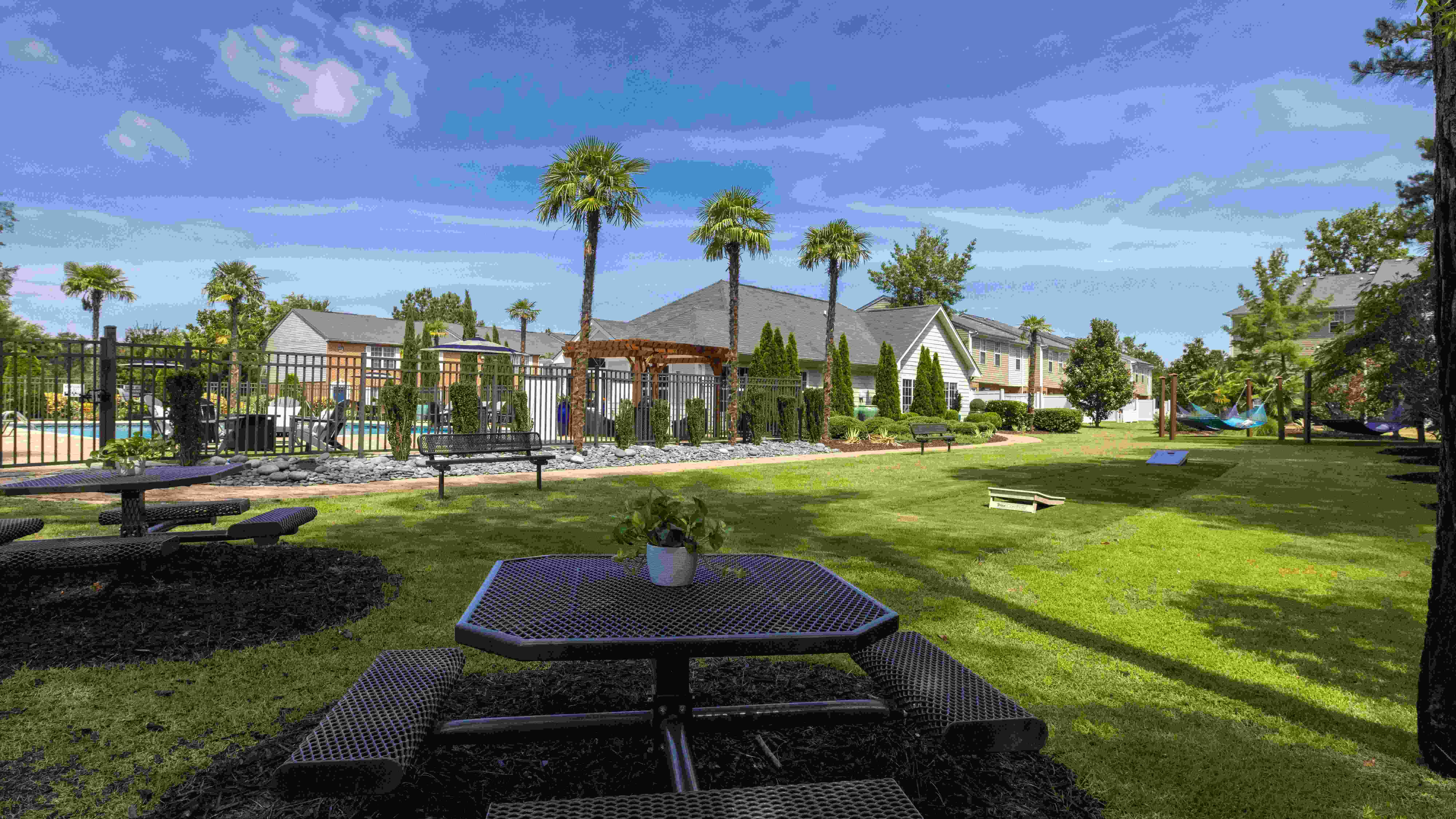 The Legends offers plentiful outdoor amenities for its residents – fostering a sense of community and enjoyment at home. 