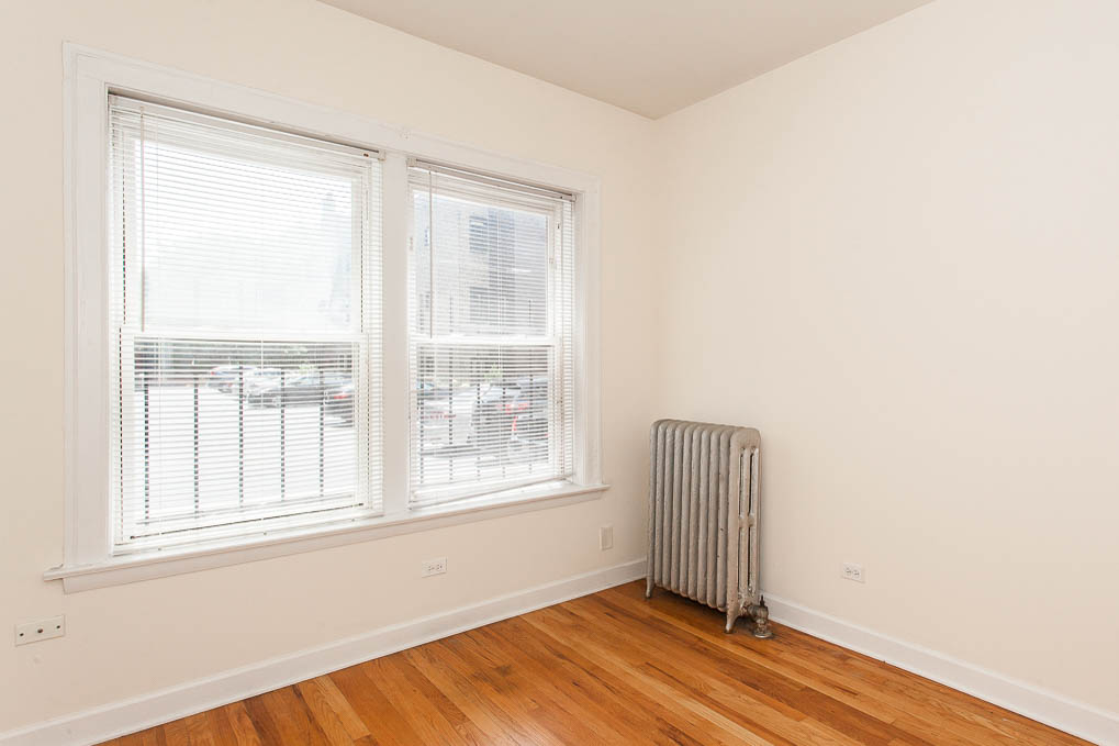 3912-28 N. Pine Grove Image 7