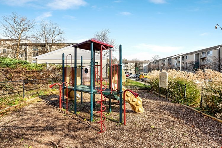 The Centre at Silver Springs Apartments Image 4