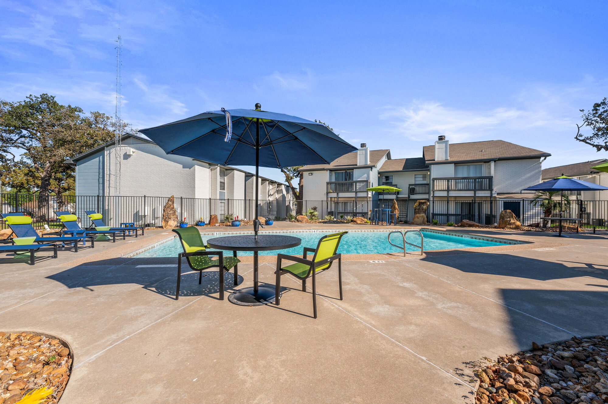 The Halston Image 24