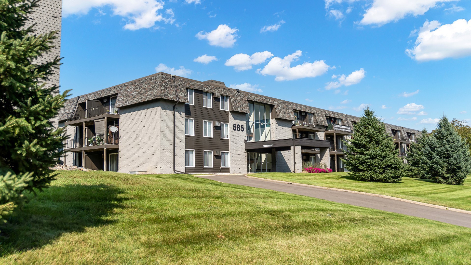 Shoreview Grand Image 30