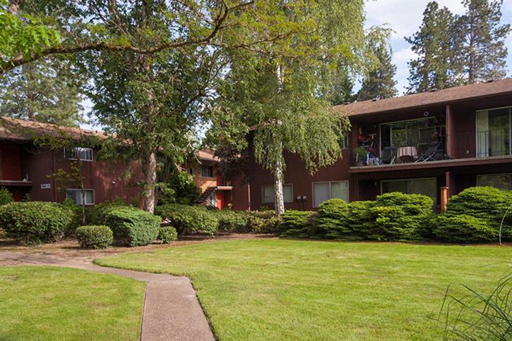 Royal Oaks Apartments Image 5