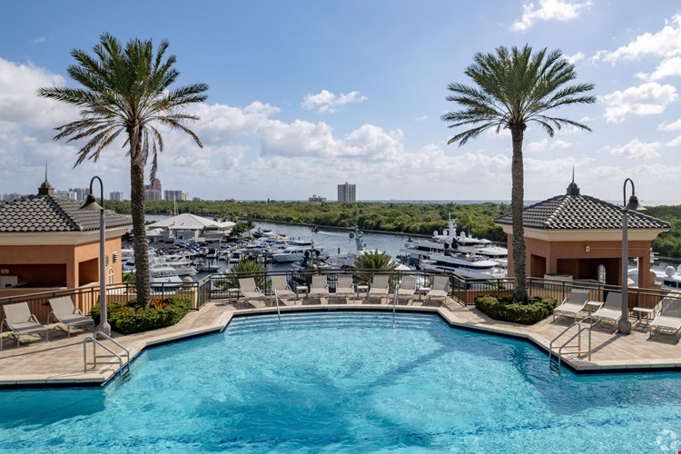 Sunrise Harbor Image 30