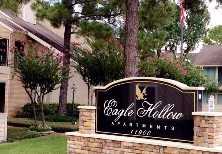 Apartments At Eagle Hollow Houston Apartmentsearch Com