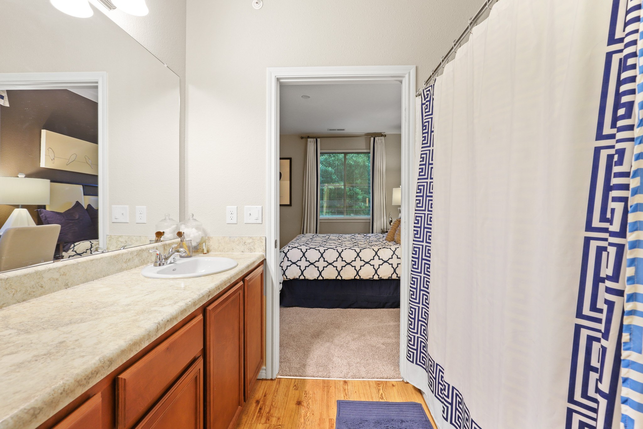 Solaire Apartment Homes Image 16