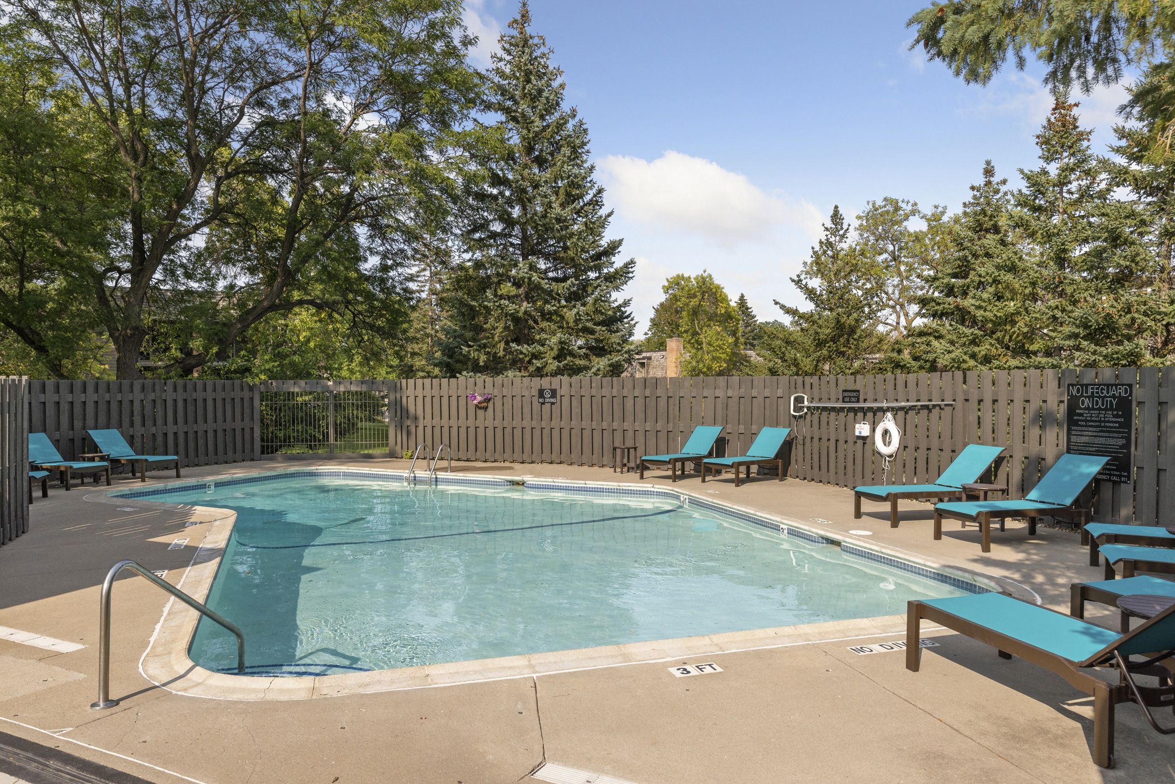 The Edina Towers Image 15