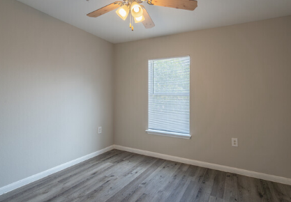 Park at Fallbrook Image 19