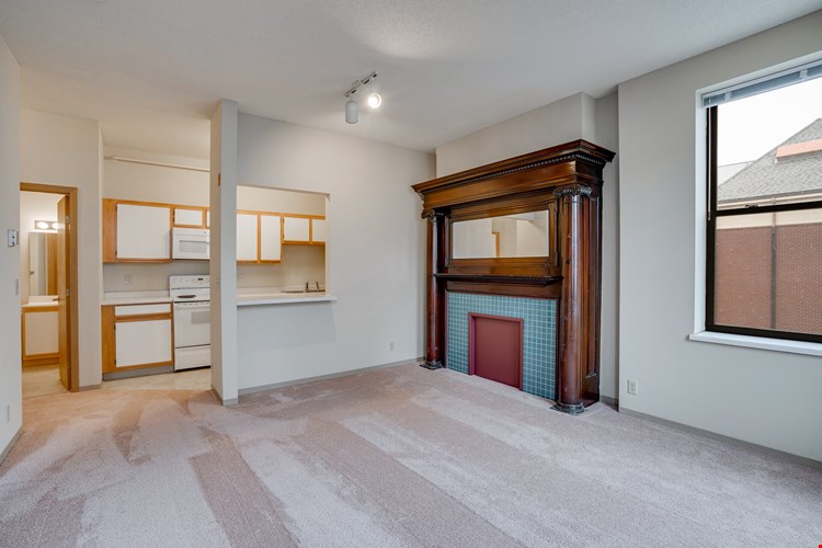 Laurel Village  Image 22