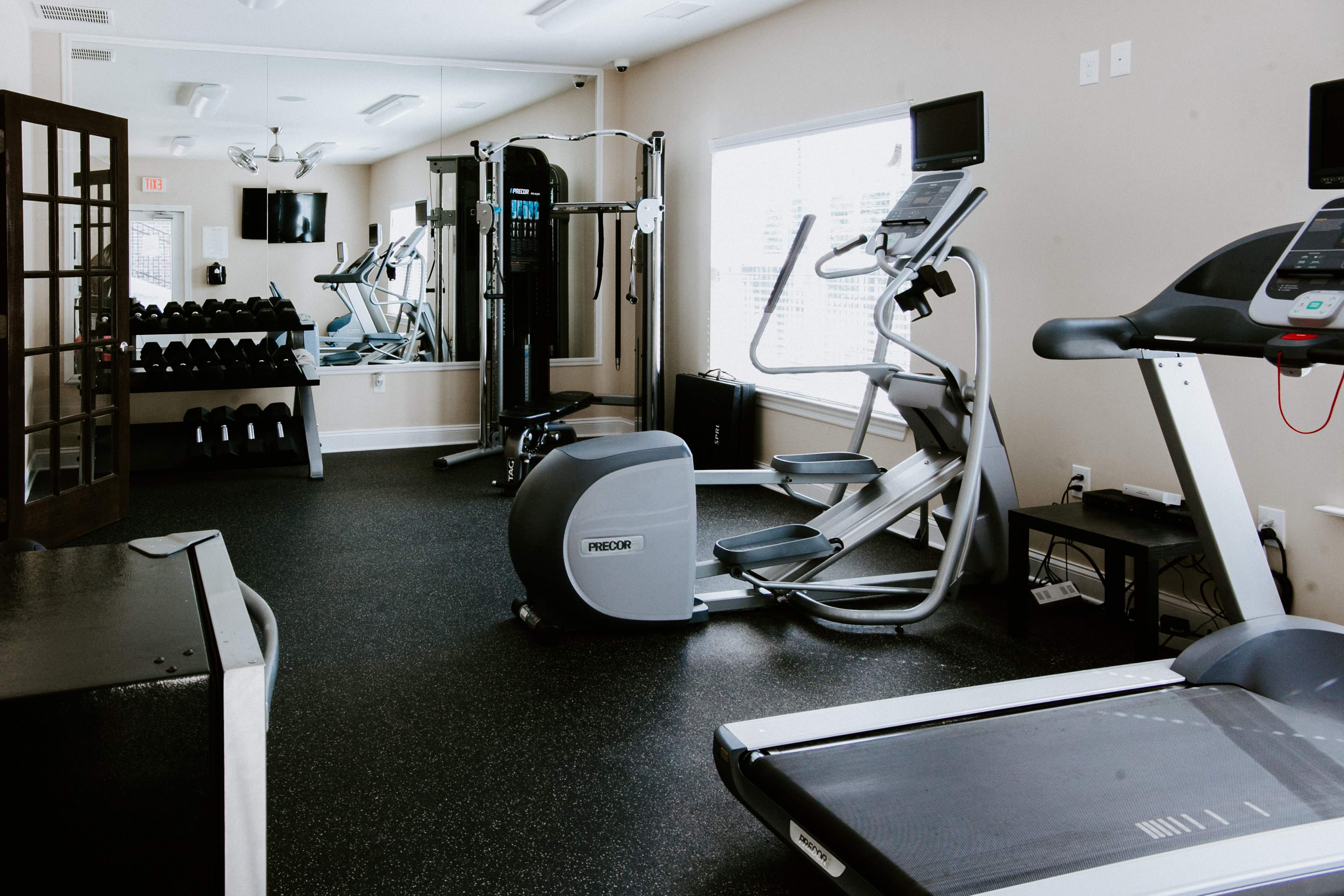 Hawthorne at the Hollow Image 17