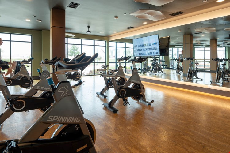 Olivian at the Realm Image 55