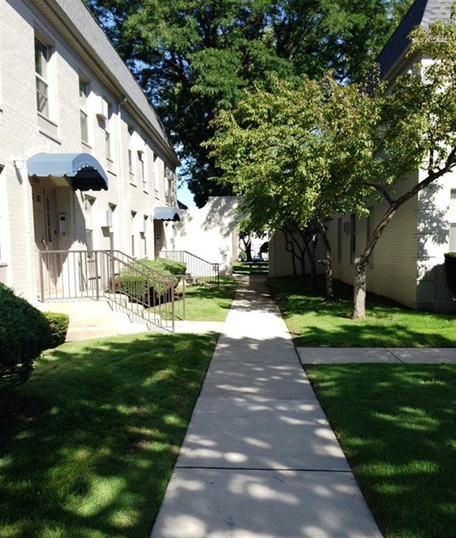 Apartments at Hidden Pines Detroit