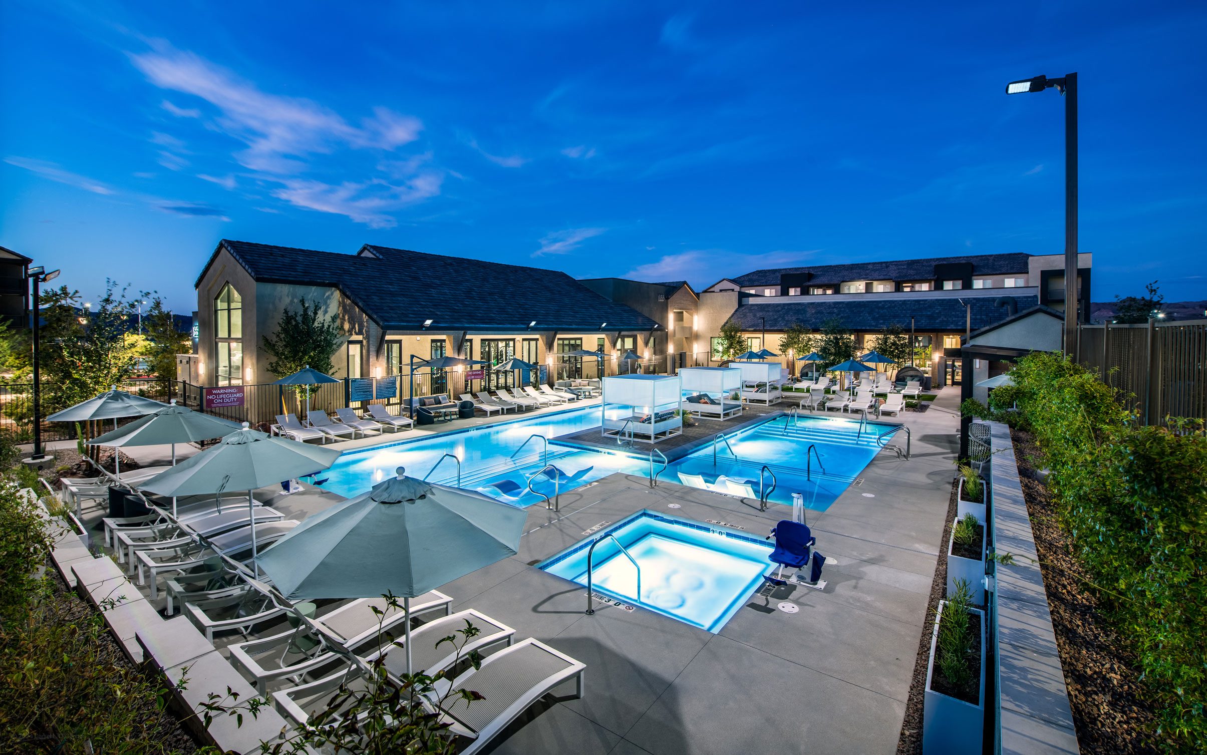 Pool & Spa