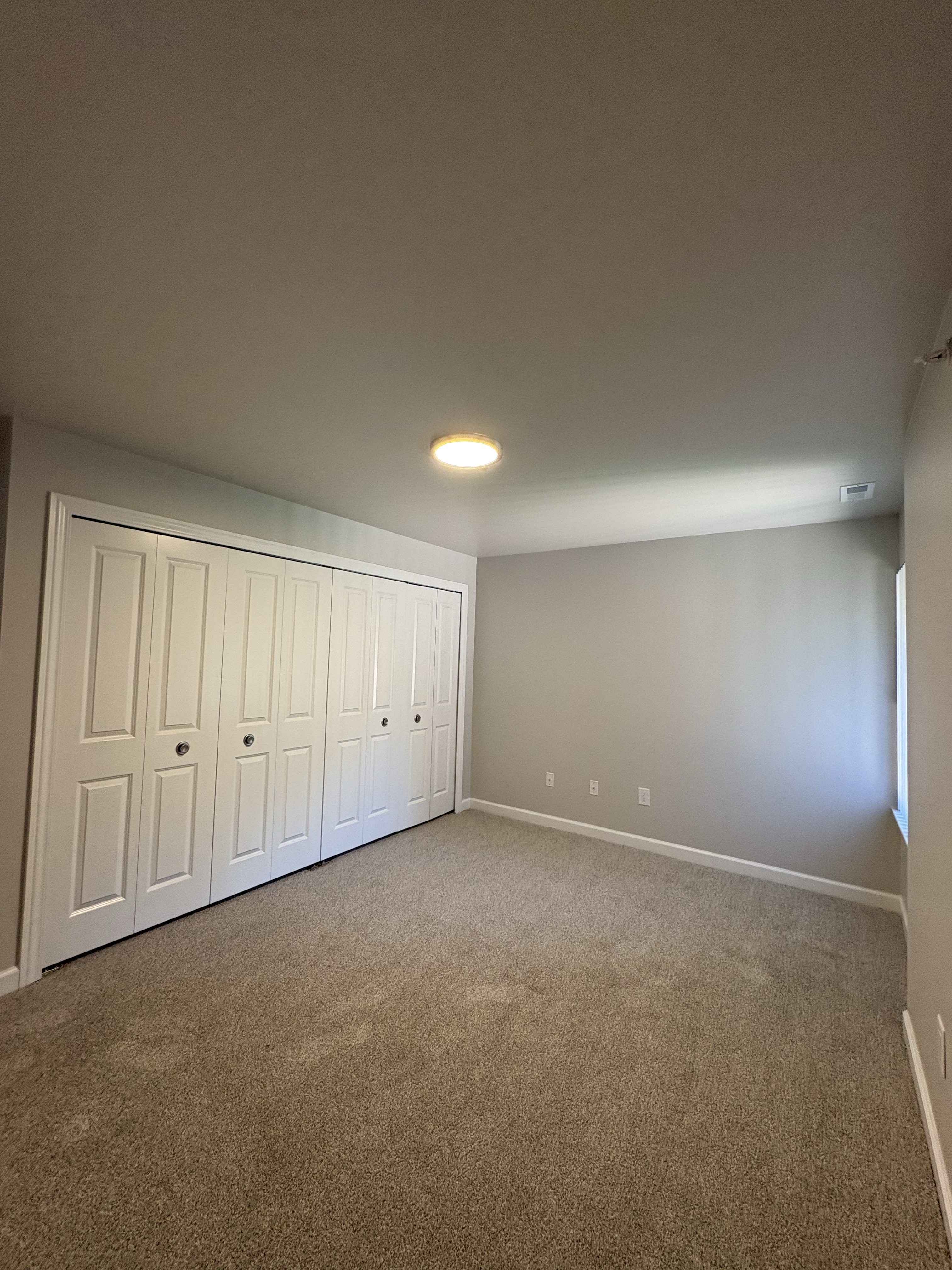 Lakeside Village Apartments Image 153