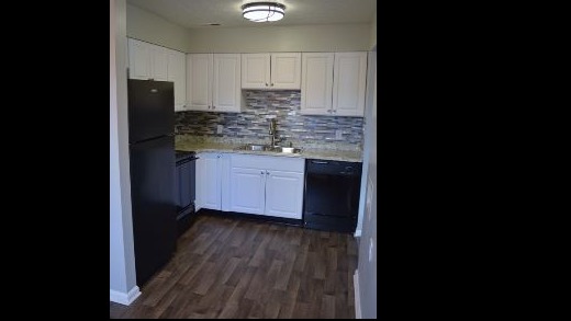 Four Seasons Apartments Image 4