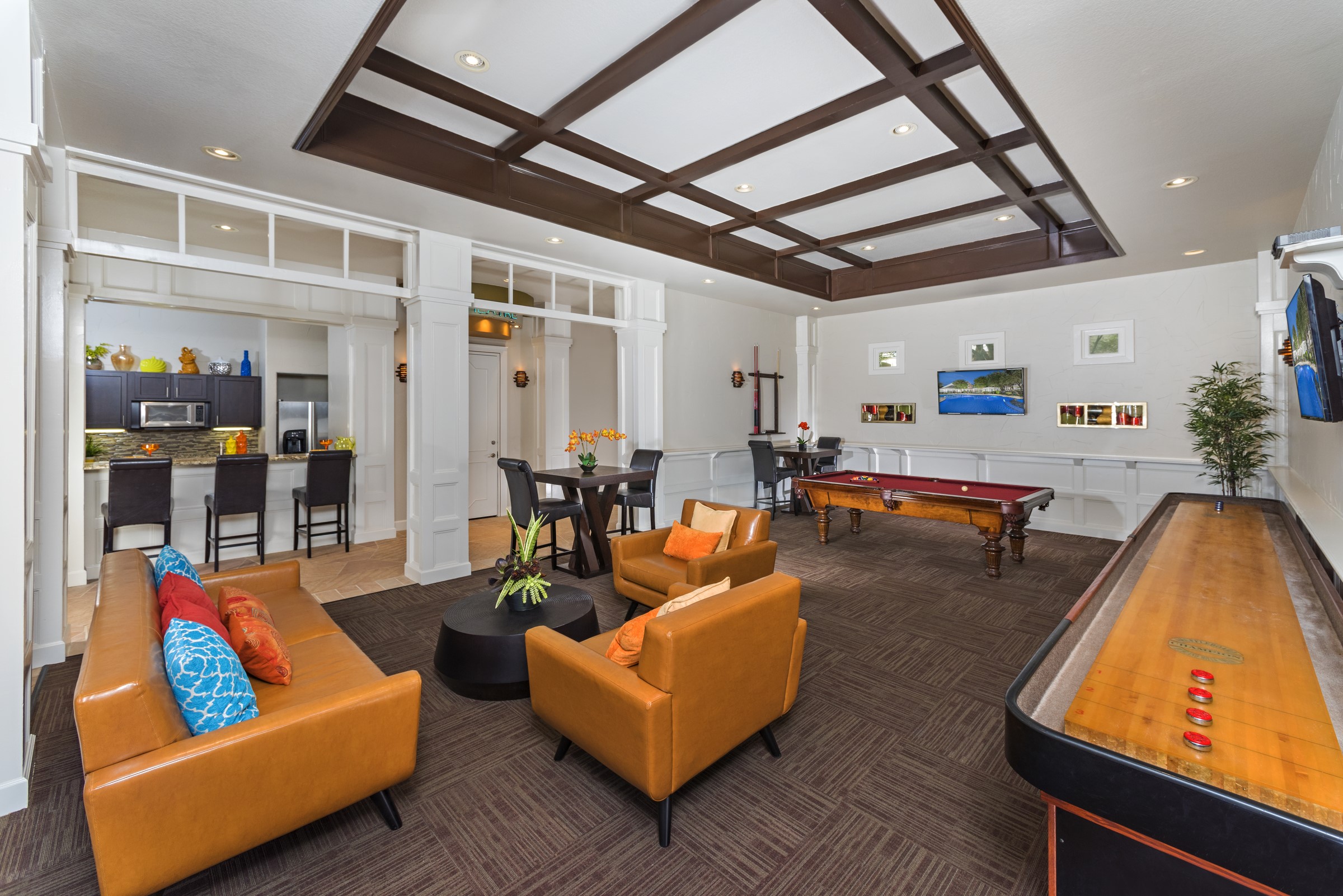 The Lodge At Westover Hills Image 9