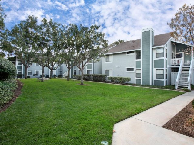 Sycamore Greens Apartment Homes Image 6