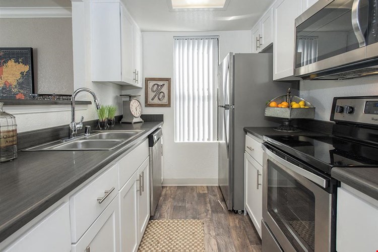 Sandpiper Village Apartment Homes Image 5