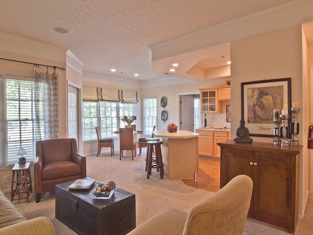 Apartments and Townhouses Available