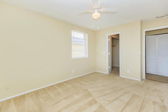 Riverview Apartments Image 7