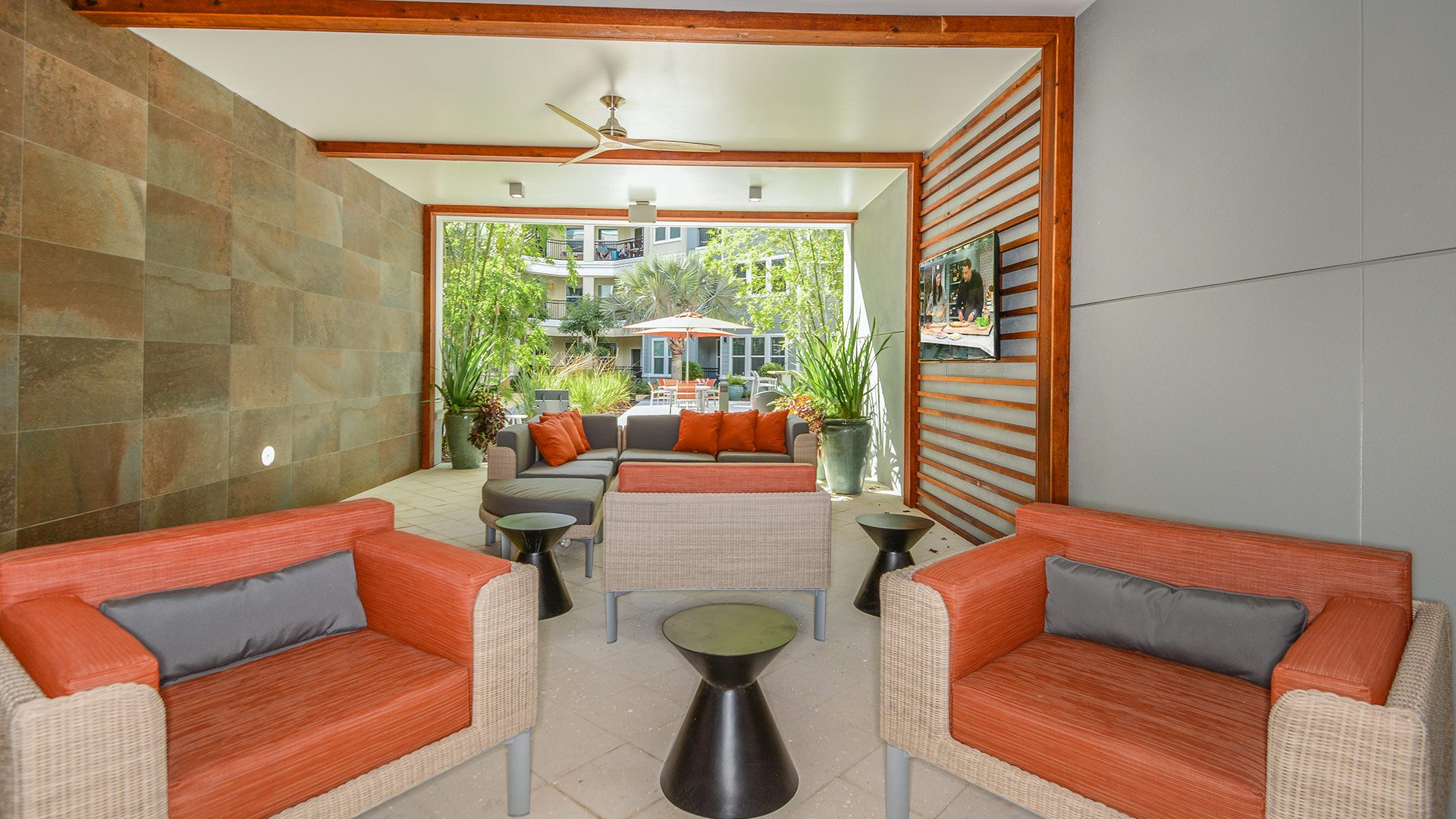 Grady Square Image 48