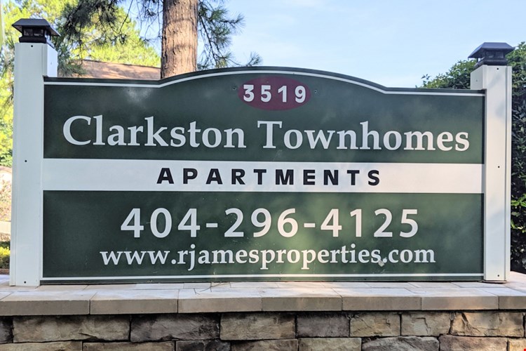 Clarkston Townhomes Image 1