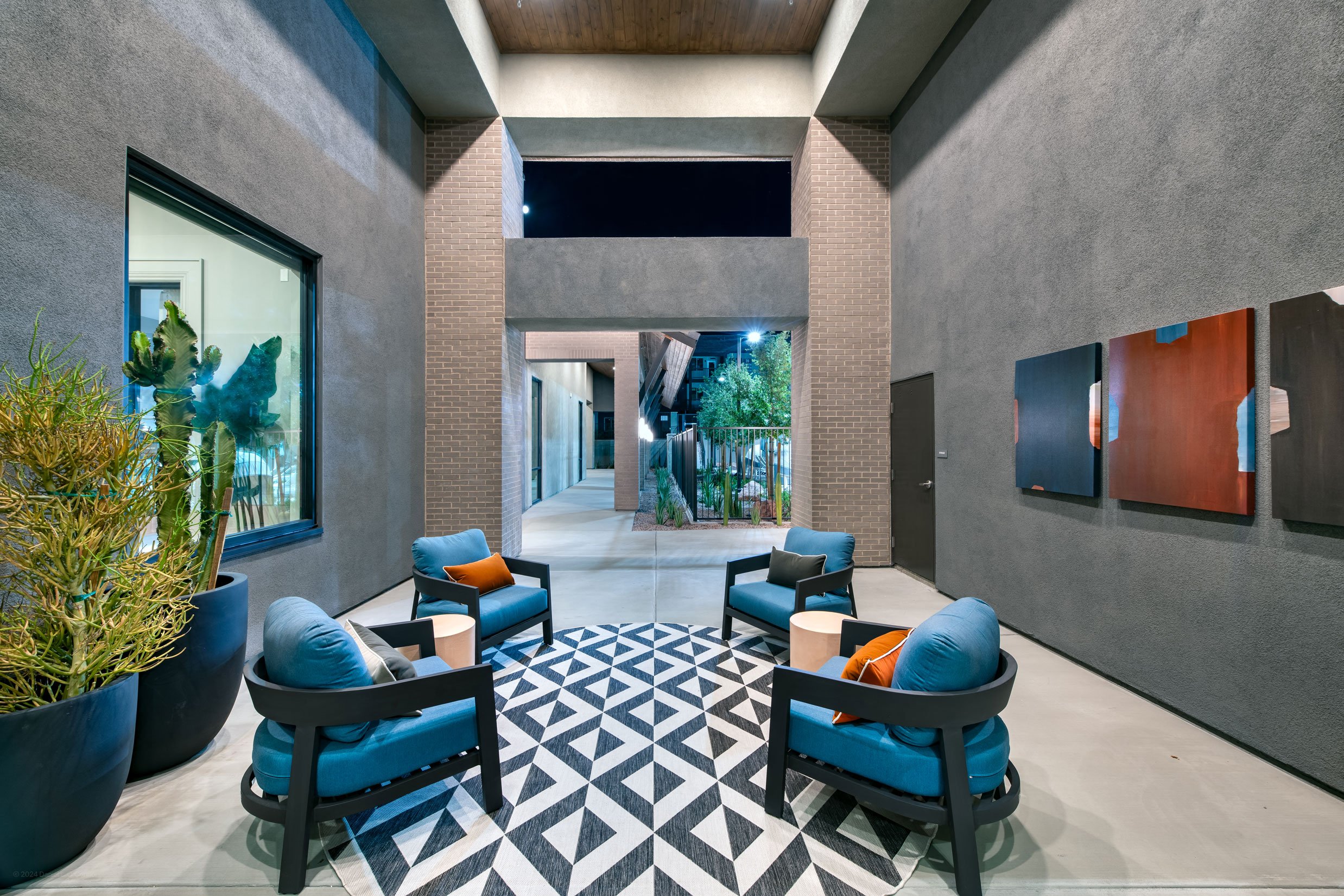 Outdoor Lounges