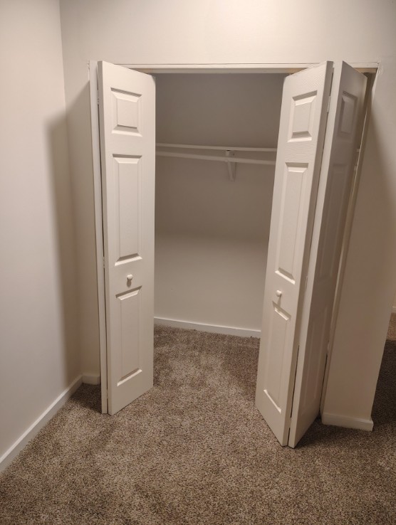 Marlboro Classic Apt & Redwood Square Image 91