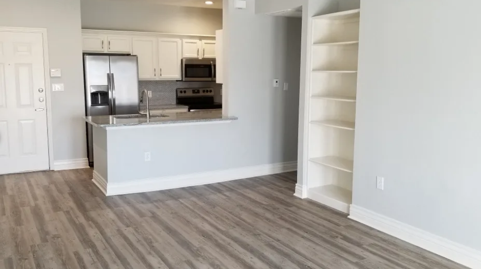 Compass Bay Apartments Image 8