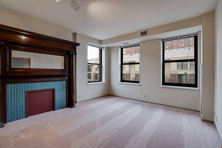 Laurel Village  Image 23