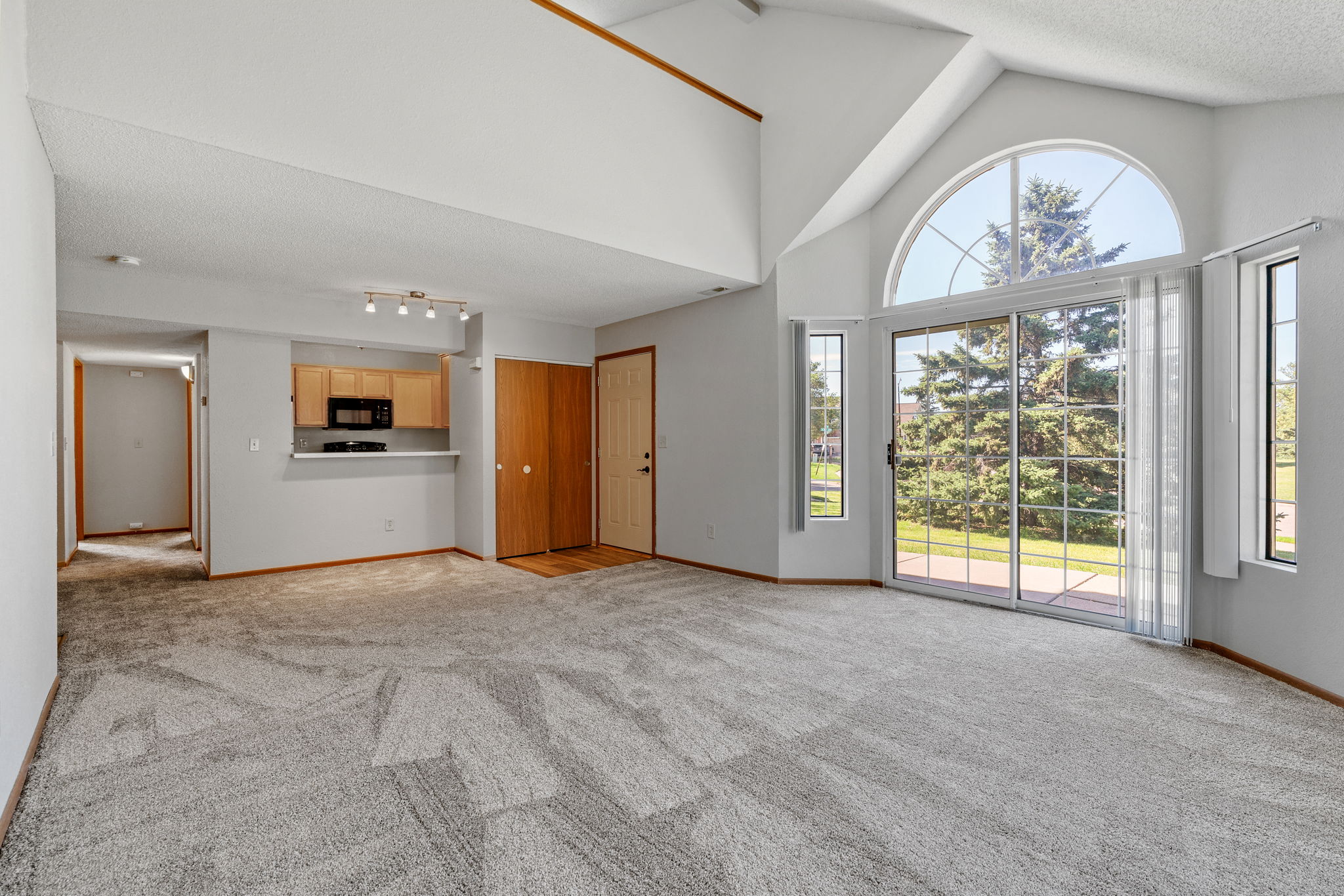 Bass Lake Hills Townhomes Image 1