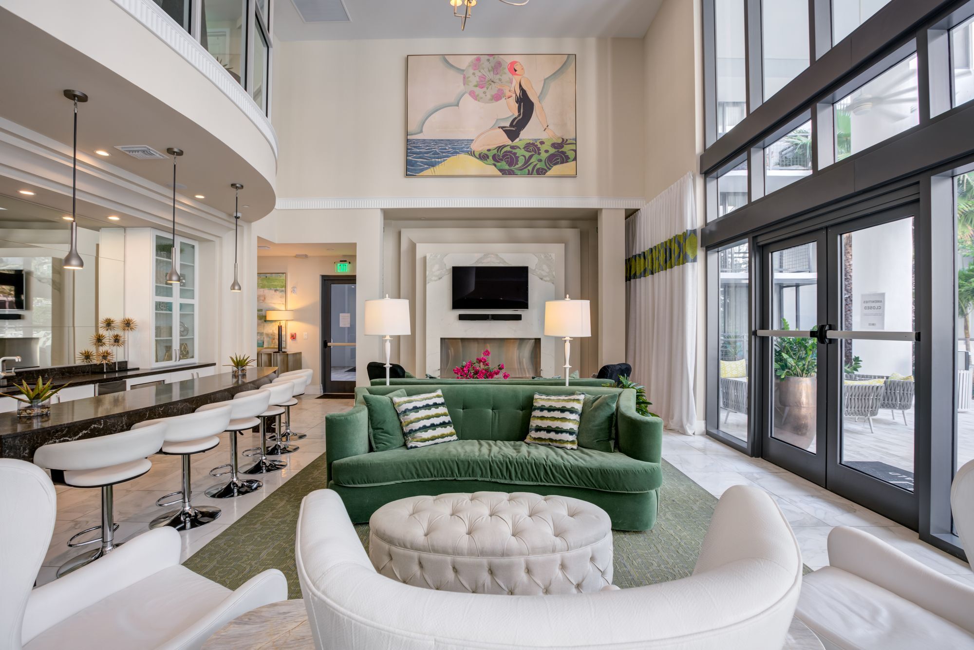 Eberson - Lavish living room for entertaining guests