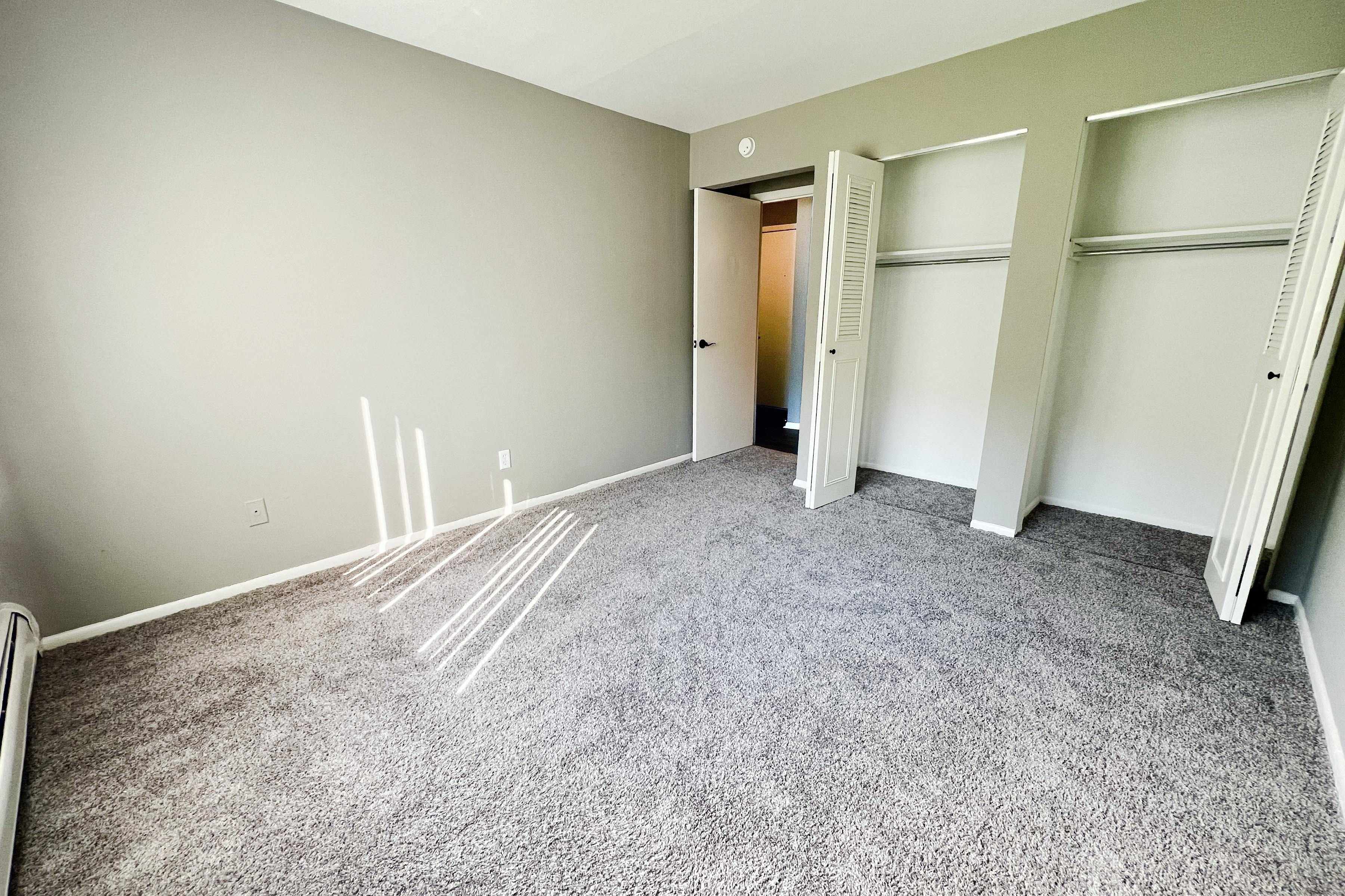 Crown Pointe Apartments Image 26