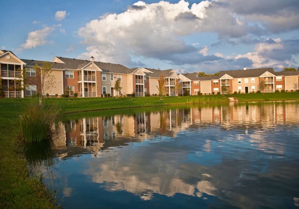 Cumberland Pointe Apartments Image 2