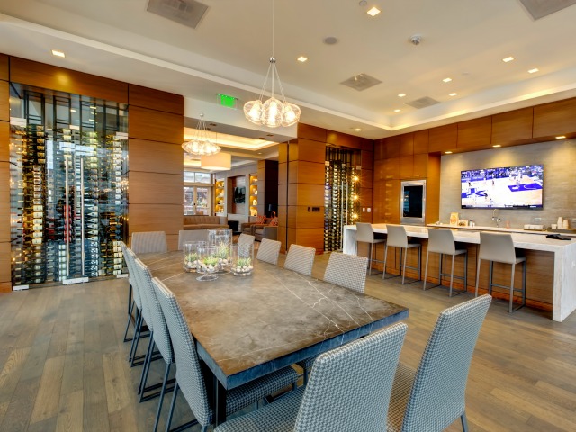One Light Luxury Apartments Image 5
