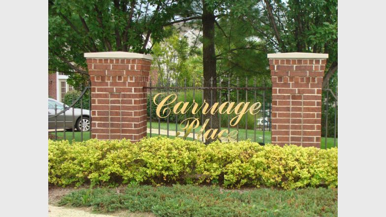 Carriage Place at Lake Chesterfield Image 3