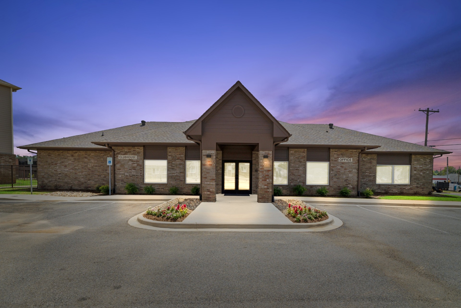 Parkside Apartments (TX) Image 34