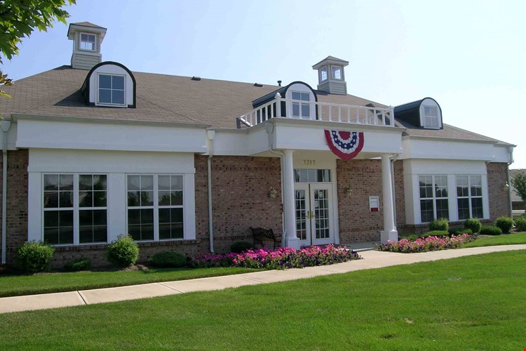 Autumn Chase Image 1