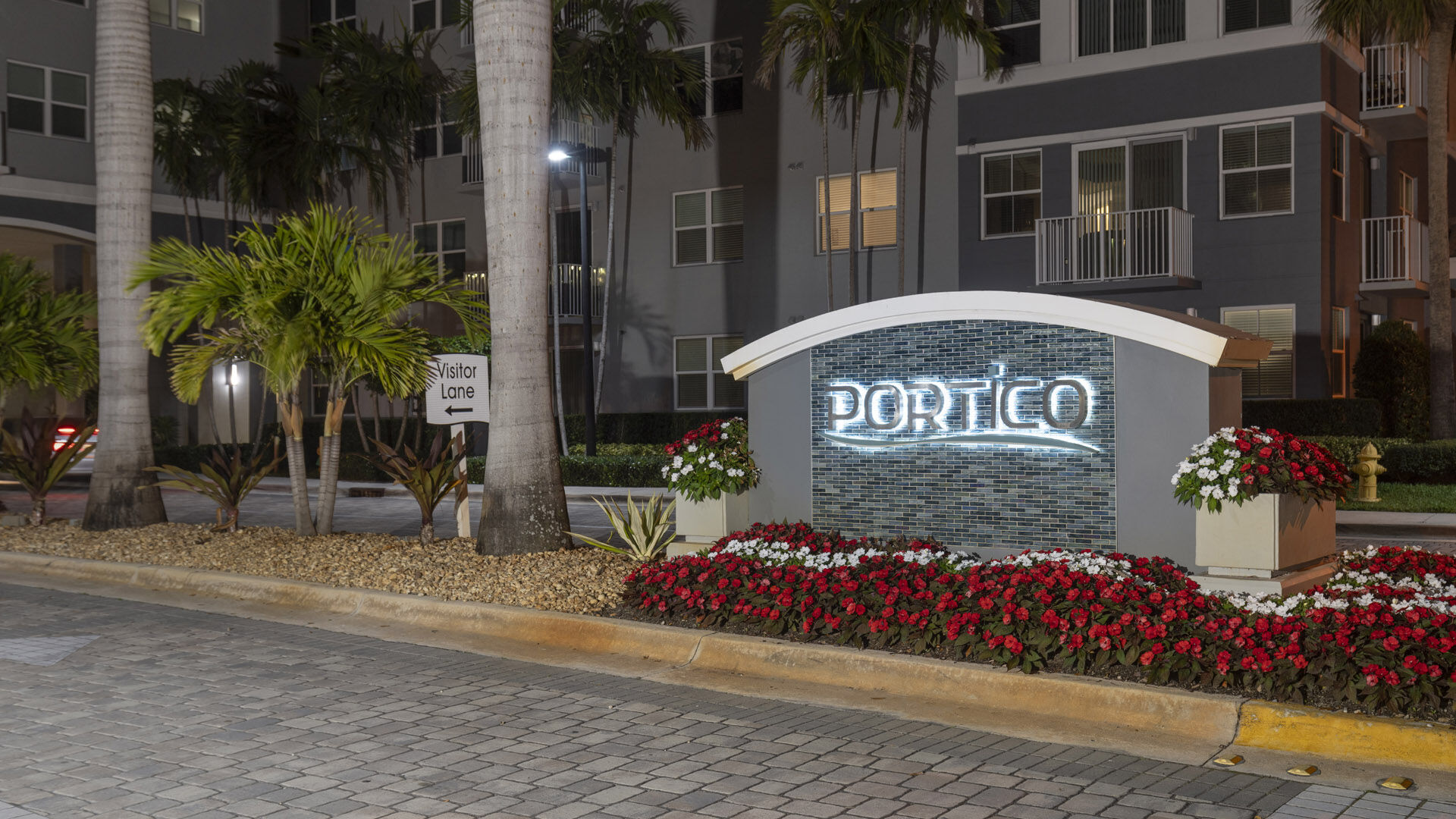 Portico  Image 35