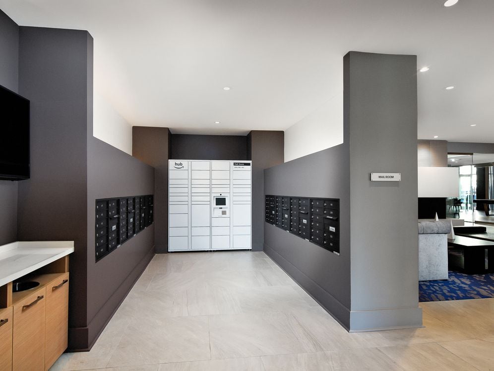 Amazon Package Locker