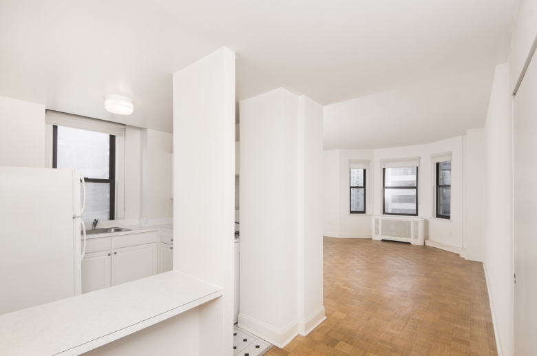 Midtown Apartments Image 4