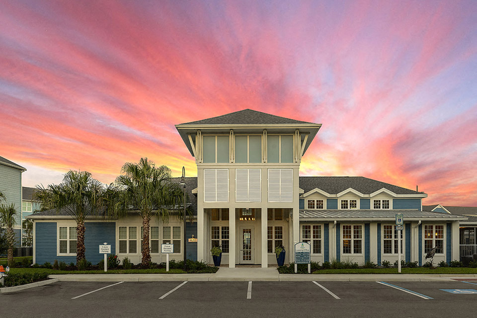 Blue Heron Living Image 9