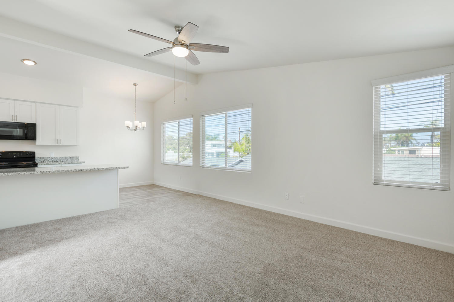 Elan Beachhouse Del Mar Image 4